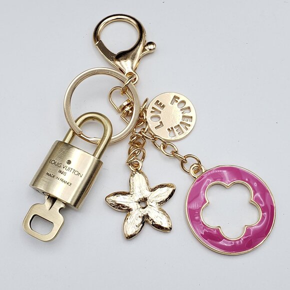 Authentic Louis Vuitton Lock & Key with Unbranded Flower Charm, Keychain - Picture 3 of 8